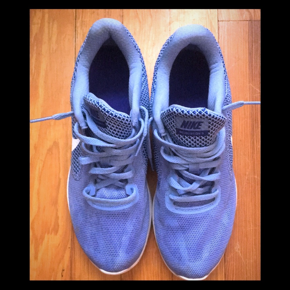 Nike Women’s Revolution 3